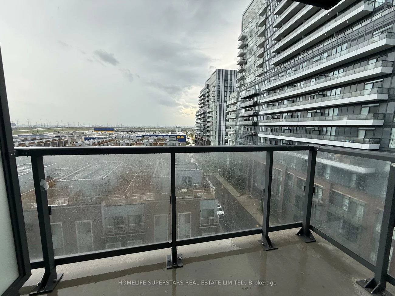 60, Honeycrisp, Vaughan Corporate Centre, Vaughan