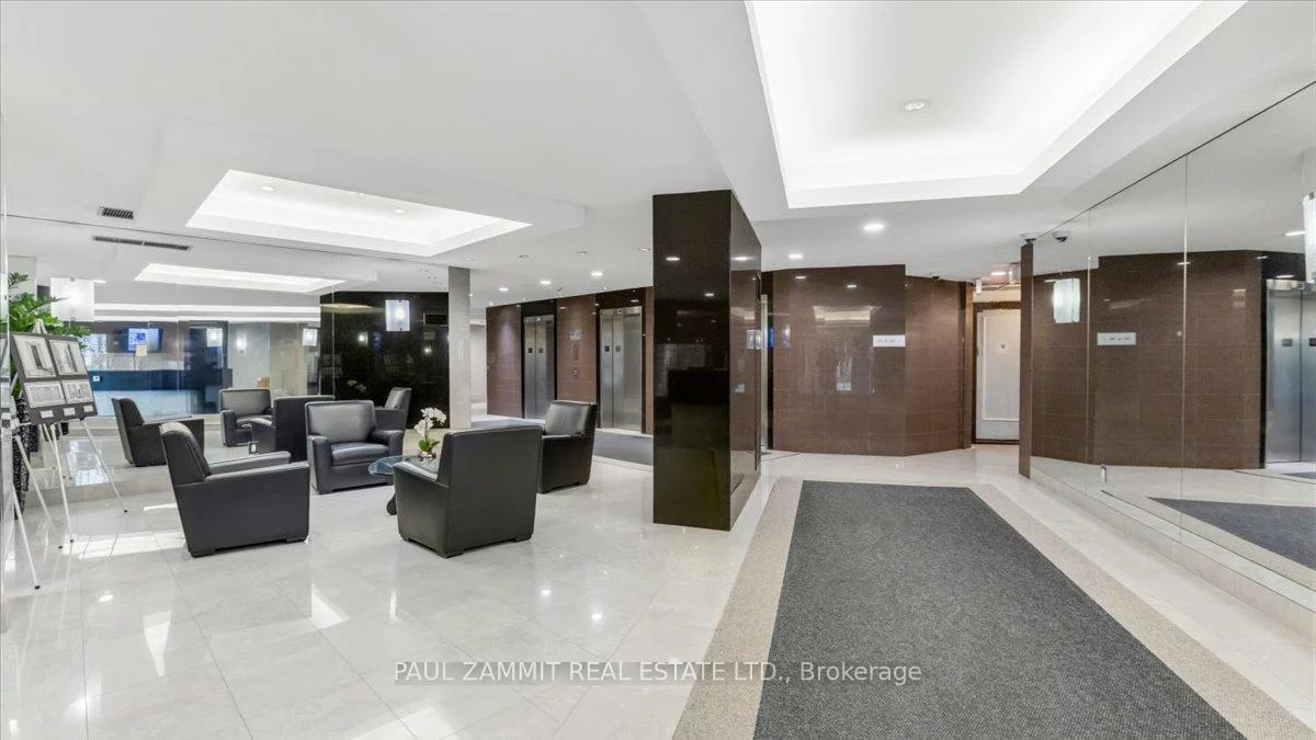 7250, Yonge, Crestwood-Springfarm-Yorkhill, Vaughan
