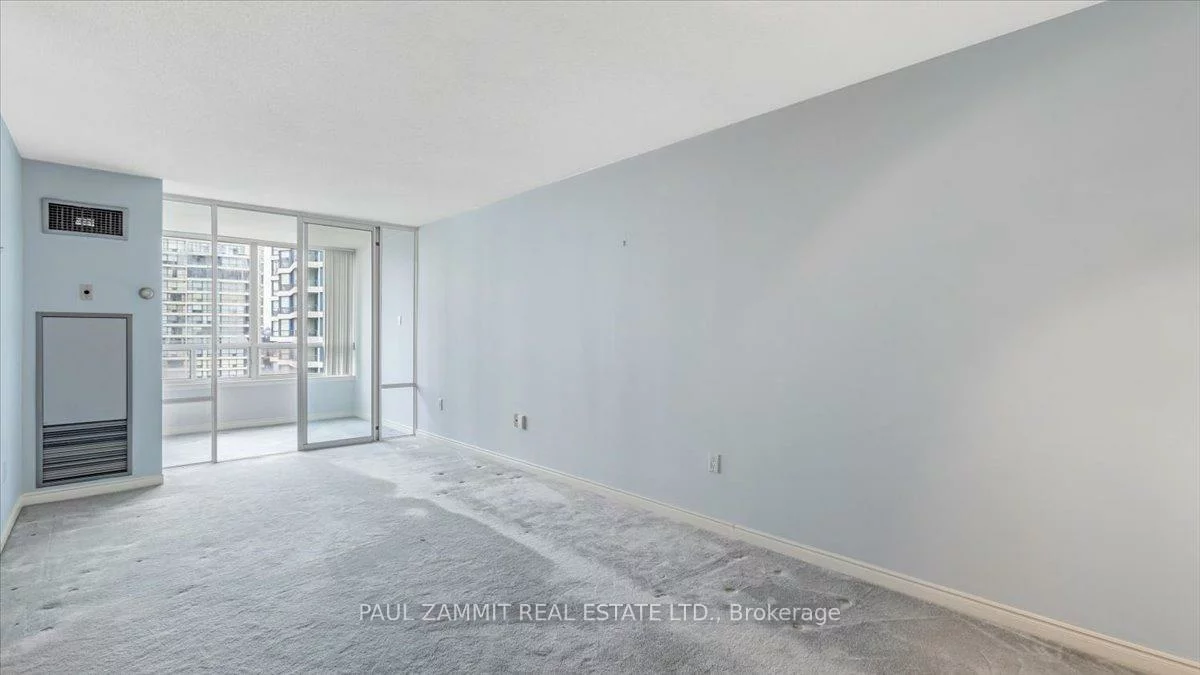 7250, Yonge, Crestwood-Springfarm-Yorkhill, Vaughan