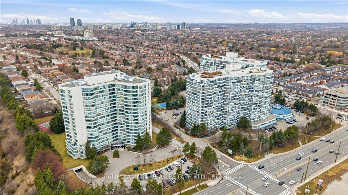 7250, Yonge, Crestwood-Springfarm-Yorkhill, Vaughan
