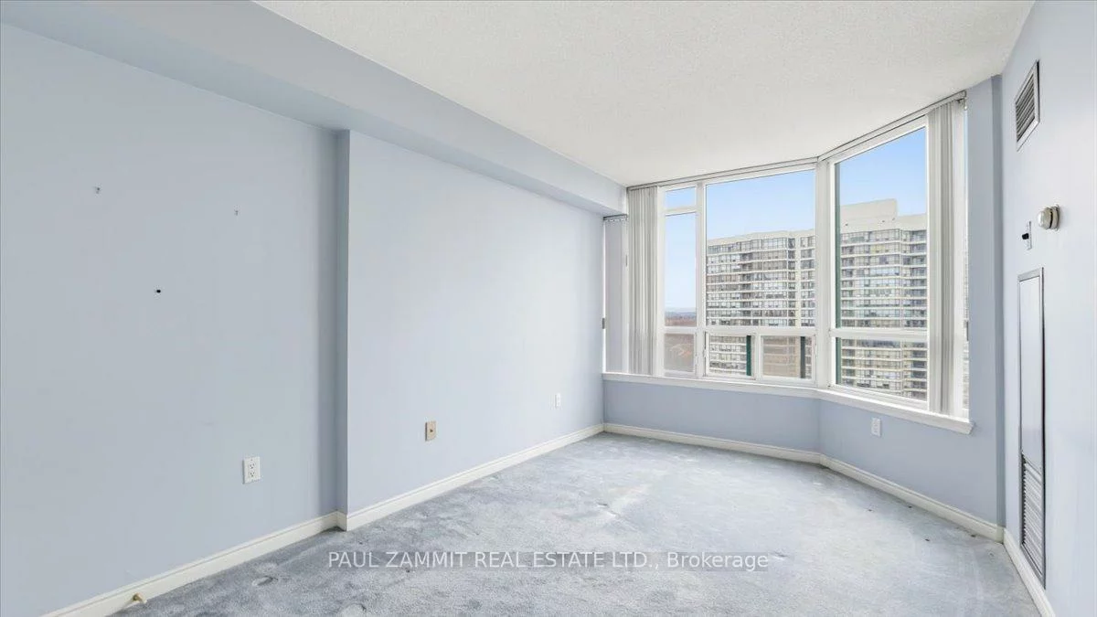 7250, Yonge, Crestwood-Springfarm-Yorkhill, Vaughan