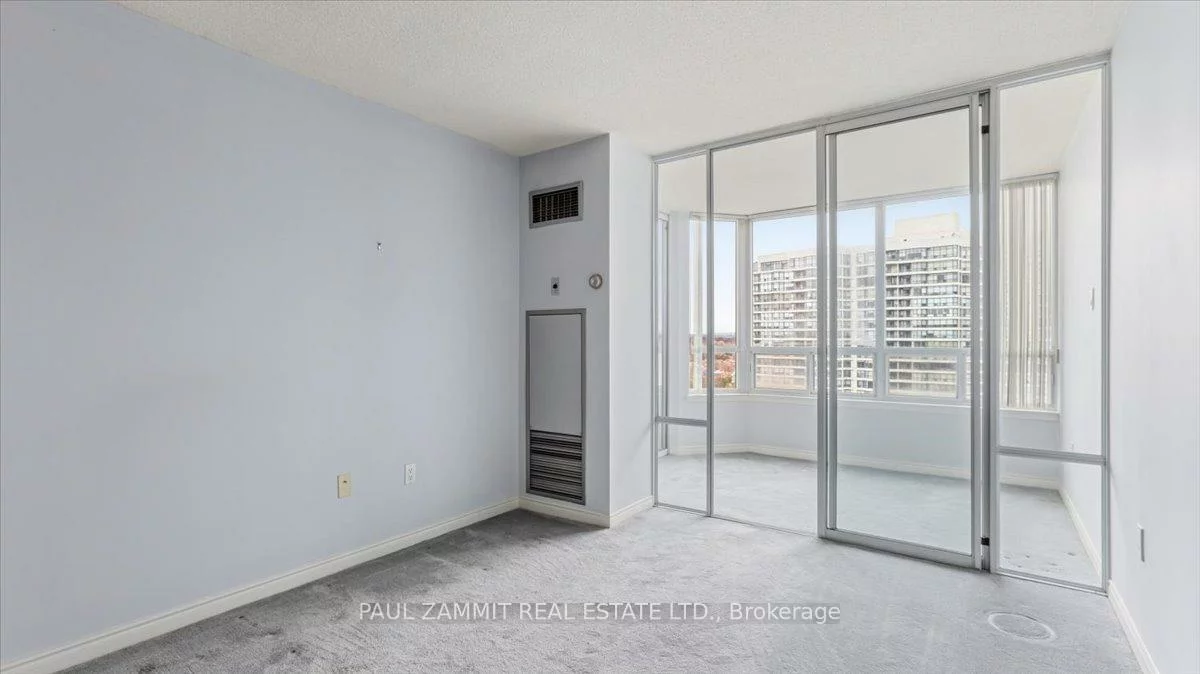 7250, Yonge, Crestwood-Springfarm-Yorkhill, Vaughan