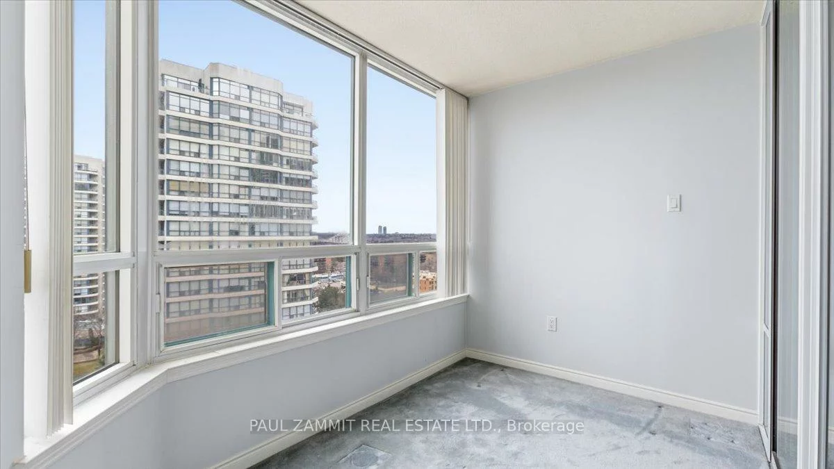 7250, Yonge, Crestwood-Springfarm-Yorkhill, Vaughan
