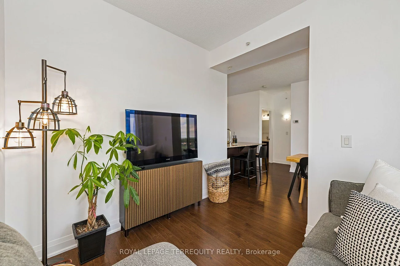 12, Woodstream, Vaughan Grove, Vaughan