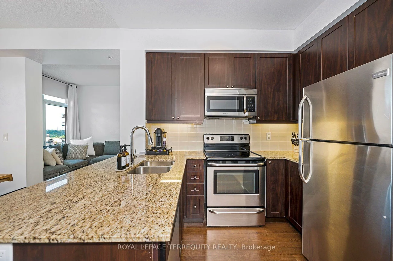 12, Woodstream, Vaughan Grove, Vaughan