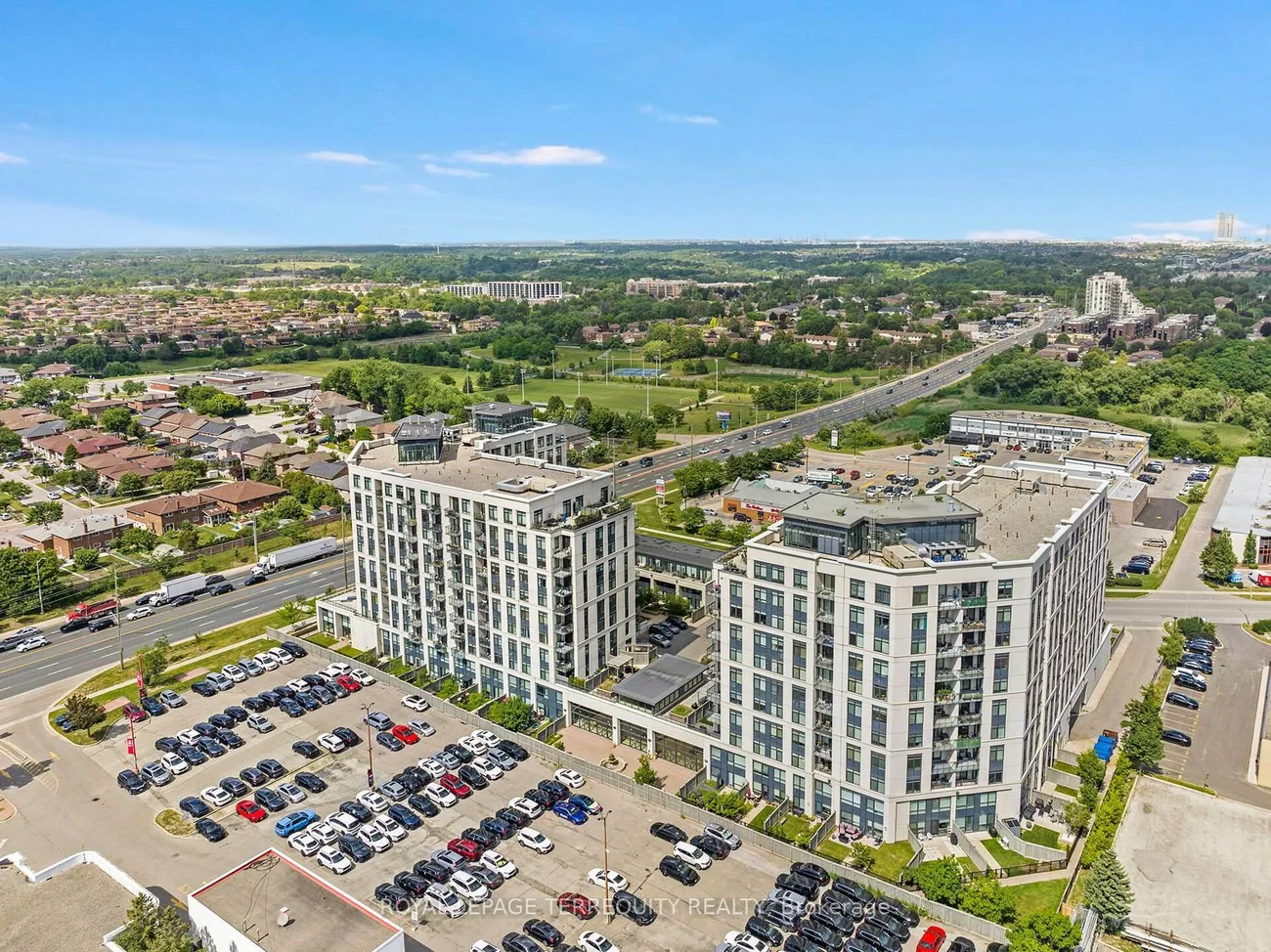 12, Woodstream, Vaughan Grove, Vaughan