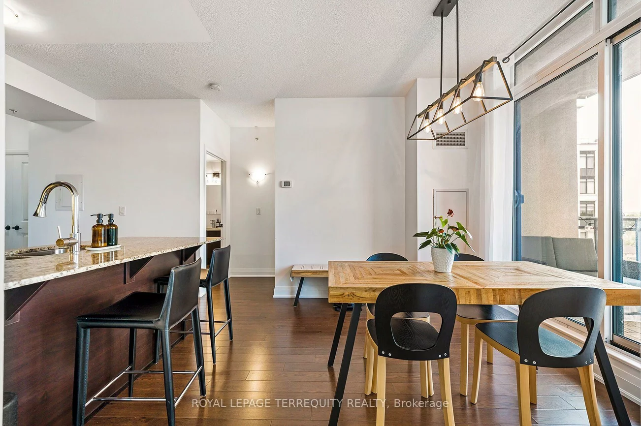 12, Woodstream, Vaughan Grove, Vaughan