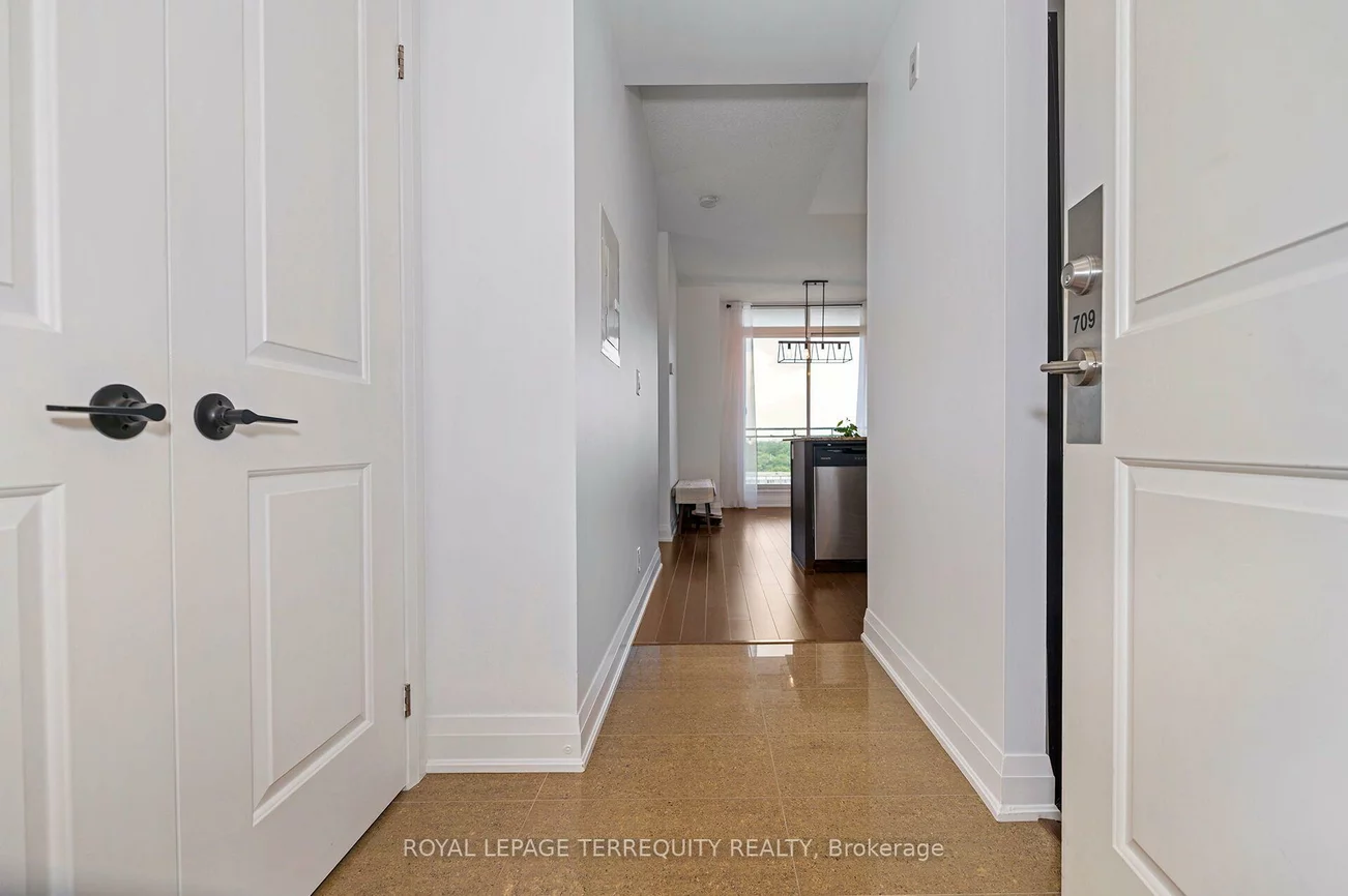 12, Woodstream, Vaughan Grove, Vaughan