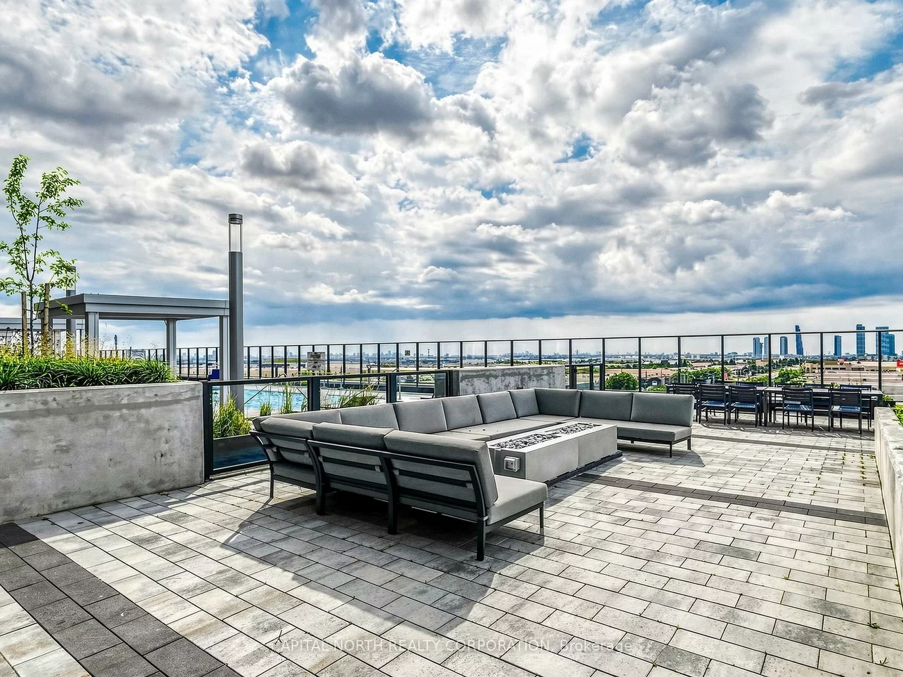 8960, Jane, Vellore Village, Vaughan