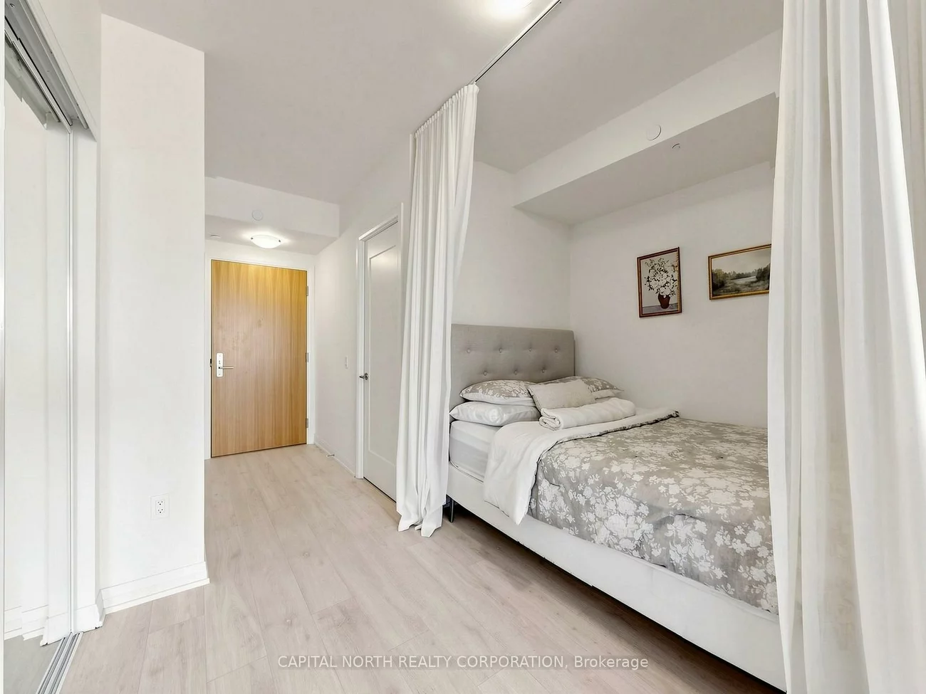 8960, Jane, Vellore Village, Vaughan