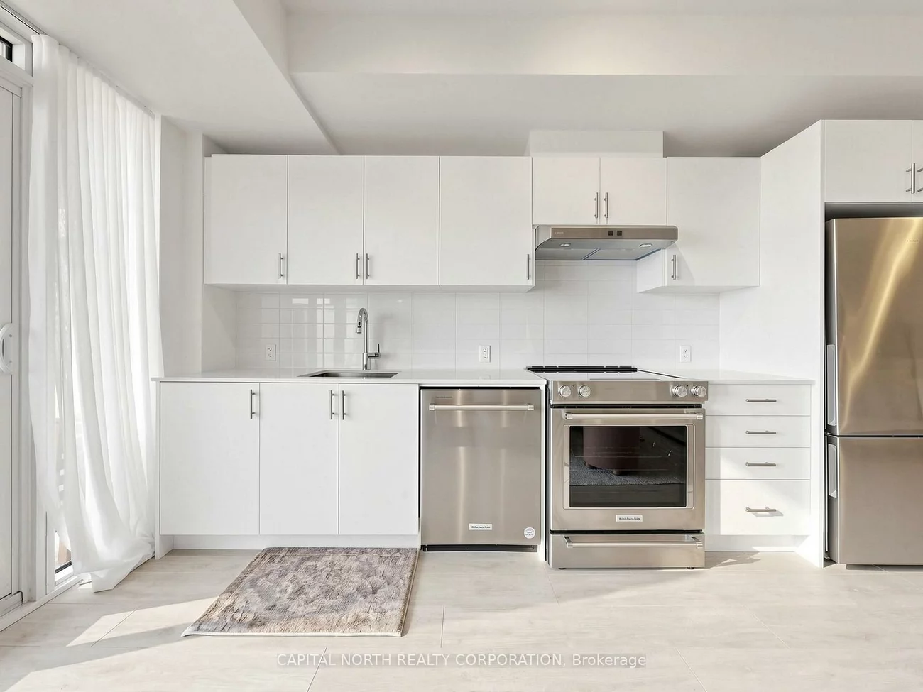 8960, Jane, Vellore Village, Vaughan