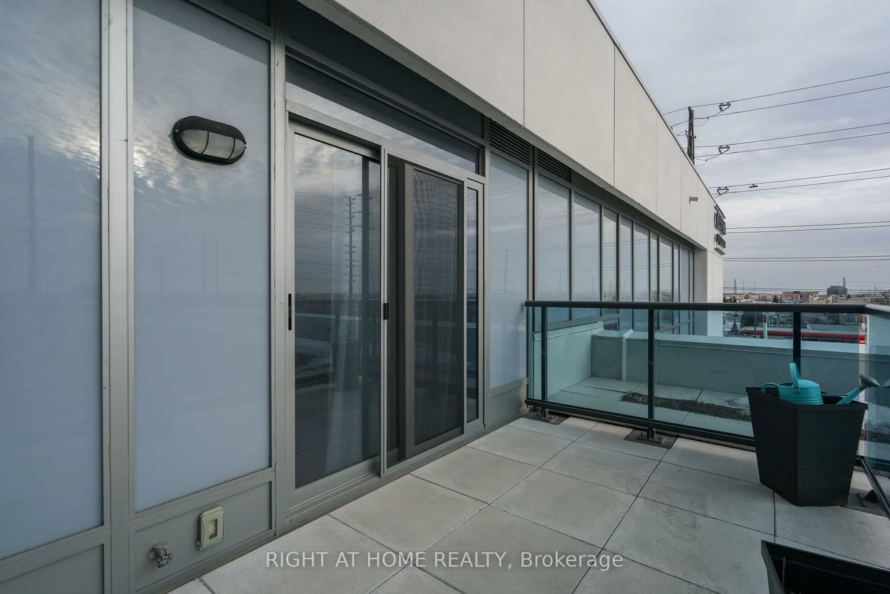 3600, Highway 7, Vaughan Corporate Centre, Vaughan