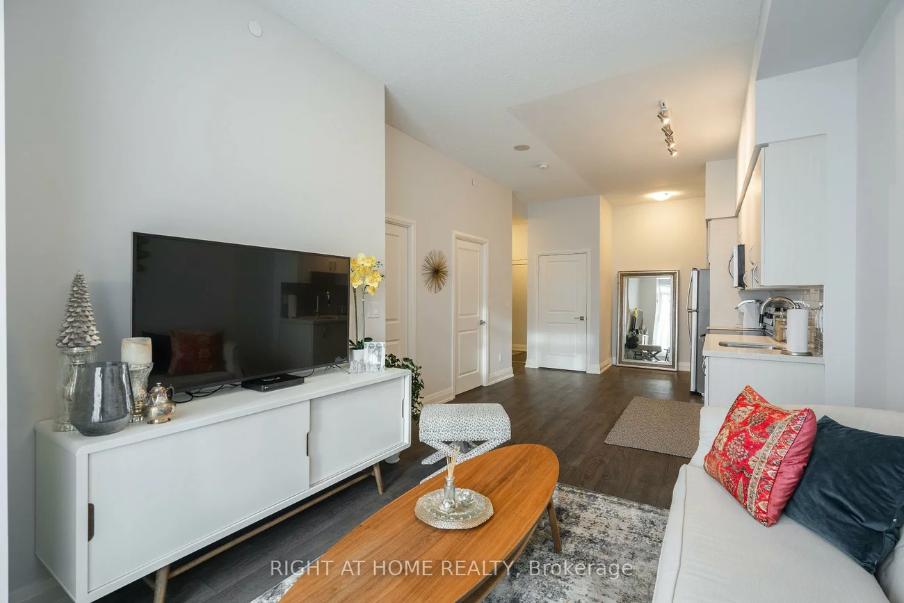 3600, Highway 7, Vaughan Corporate Centre, Vaughan