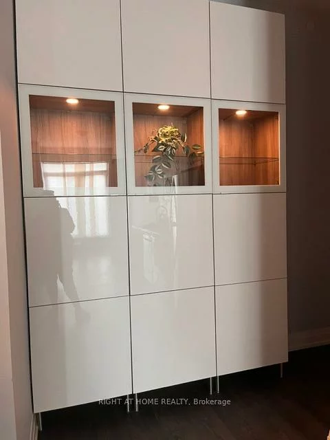 3600, Highway 7, Vaughan Corporate Centre, Vaughan