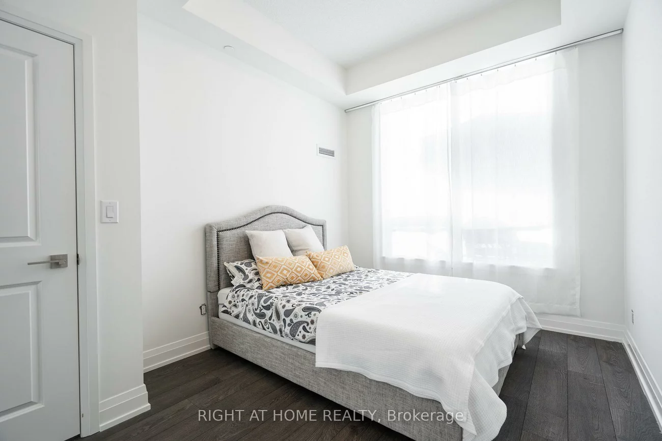 3600, Highway 7, Vaughan Corporate Centre, Vaughan
