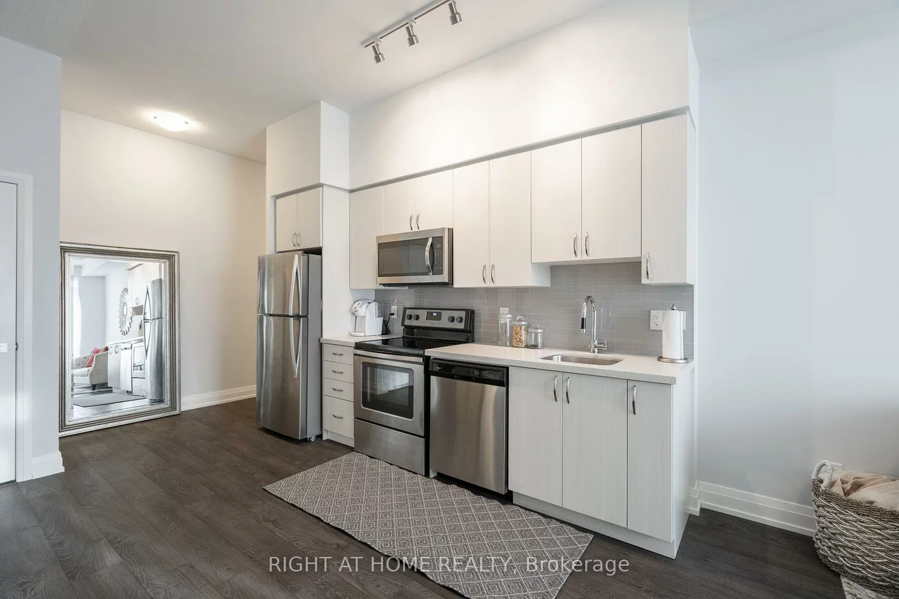 3600, Highway 7, Vaughan Corporate Centre, Vaughan