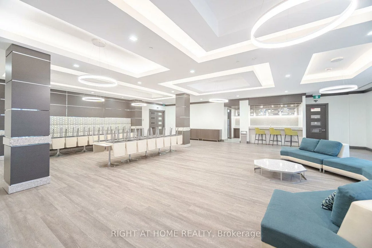 3600, Highway 7, Vaughan Corporate Centre, Vaughan