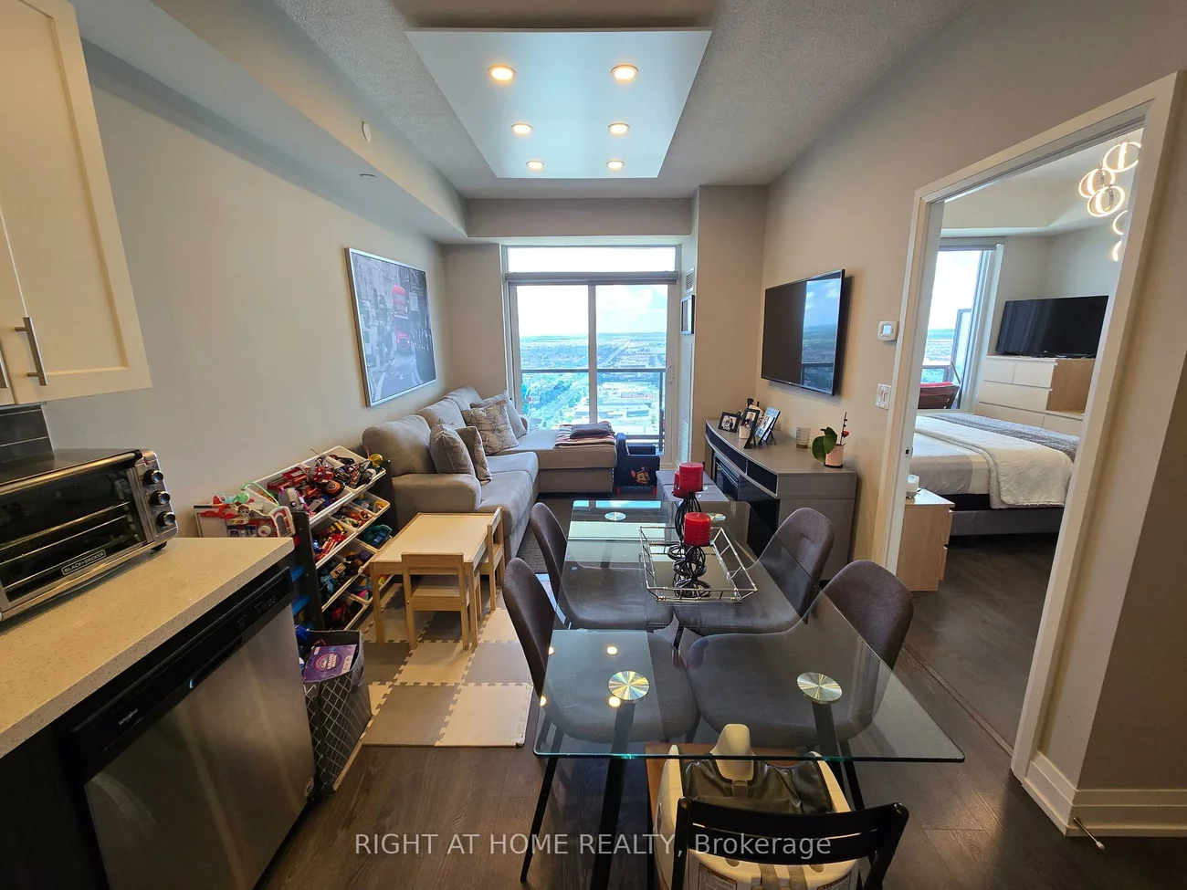 3600, Highway 7, Vaughan Corporate Centre, Vaughan