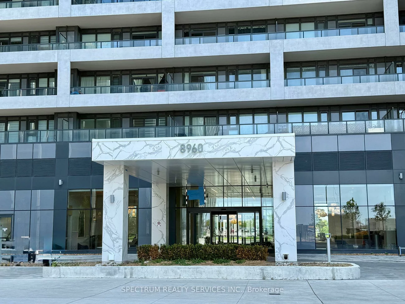 8960, Jane, Vellore Village, Vaughan