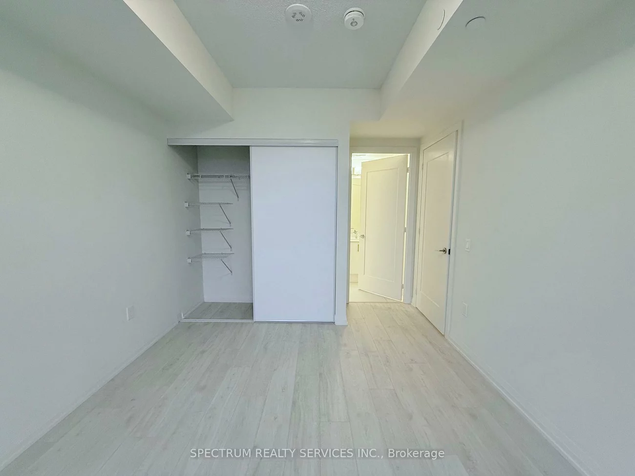 8960, Jane, Vellore Village, Vaughan