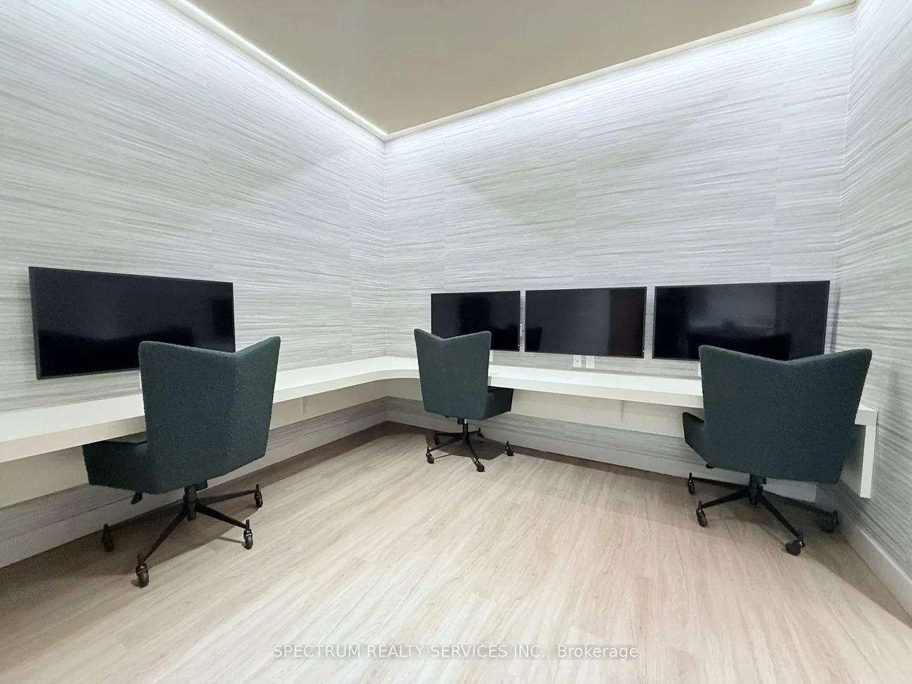 8960, Jane, Vellore Village, Vaughan