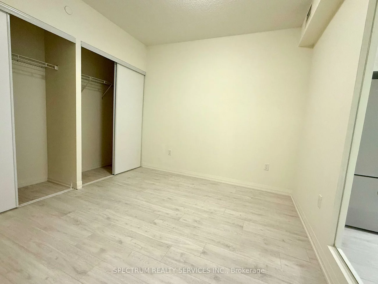 8960, Jane, Vellore Village, Vaughan