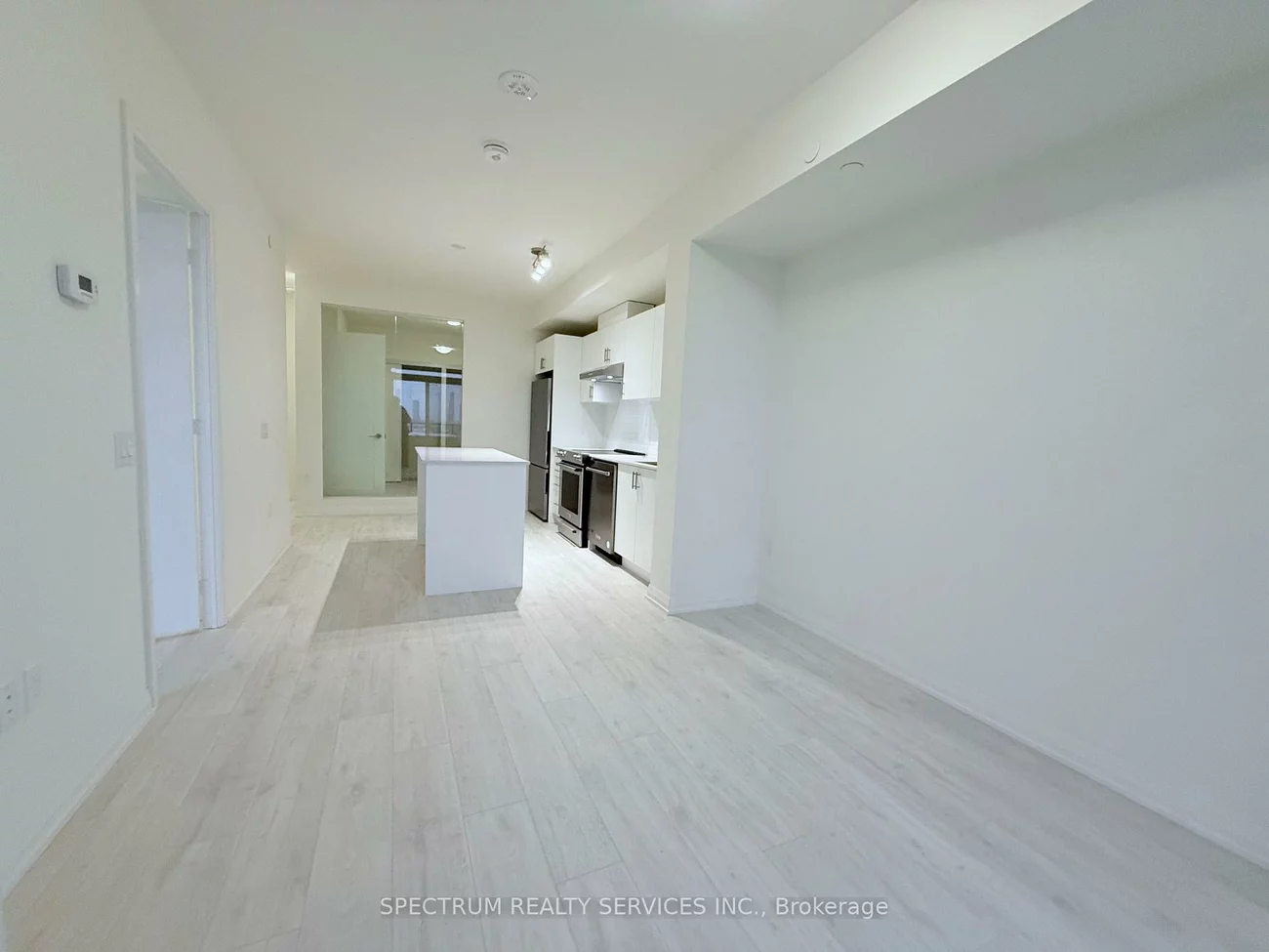 8960, Jane, Vellore Village, Vaughan