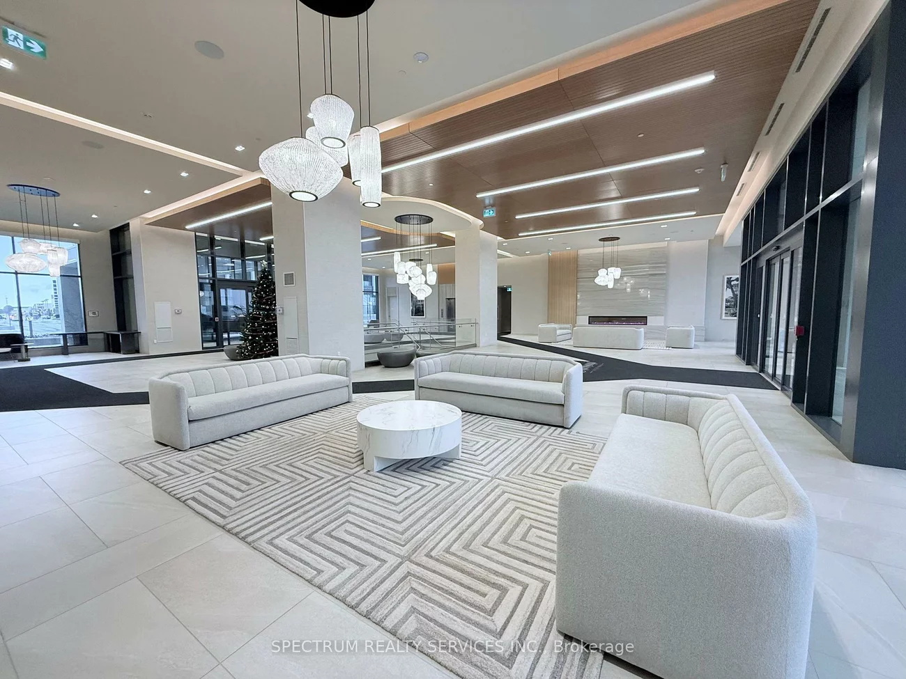 8960, Jane, Vellore Village, Vaughan