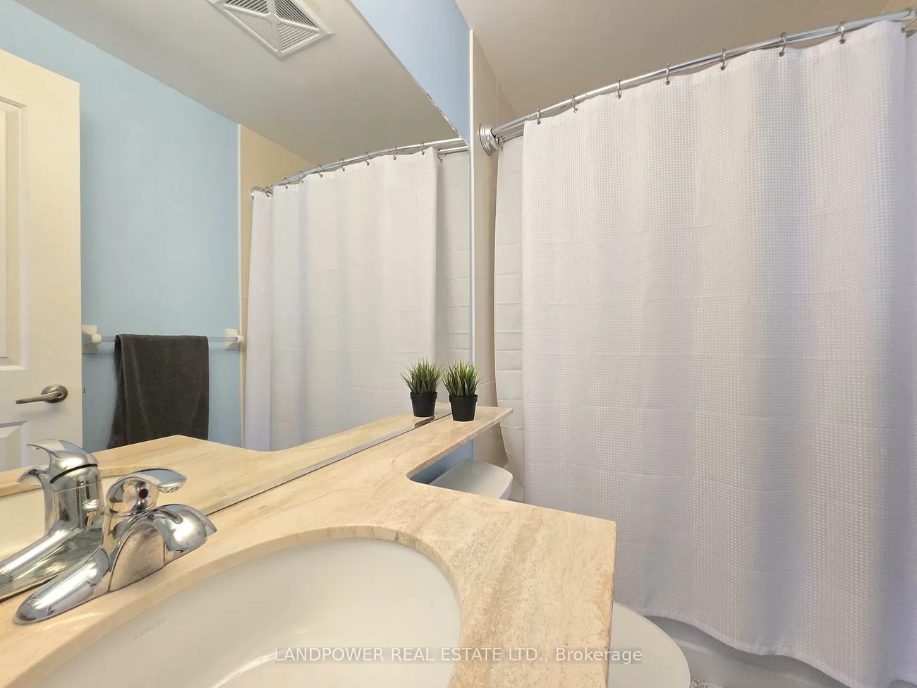 9245, Jane, Maple, Vaughan