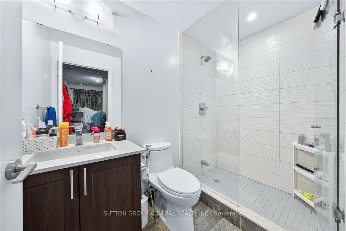 7900, Bathurst, Beverley Glen, Vaughan