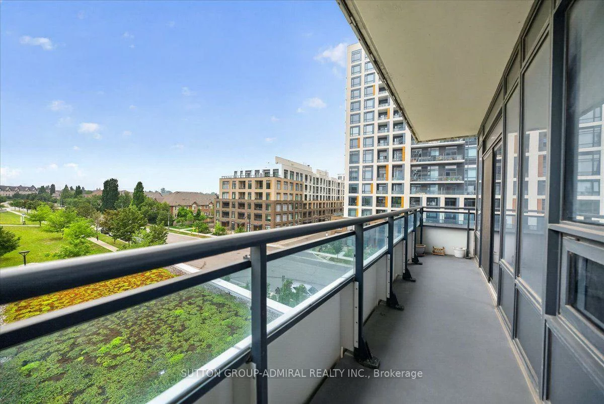 7900, Bathurst, Beverley Glen, Vaughan