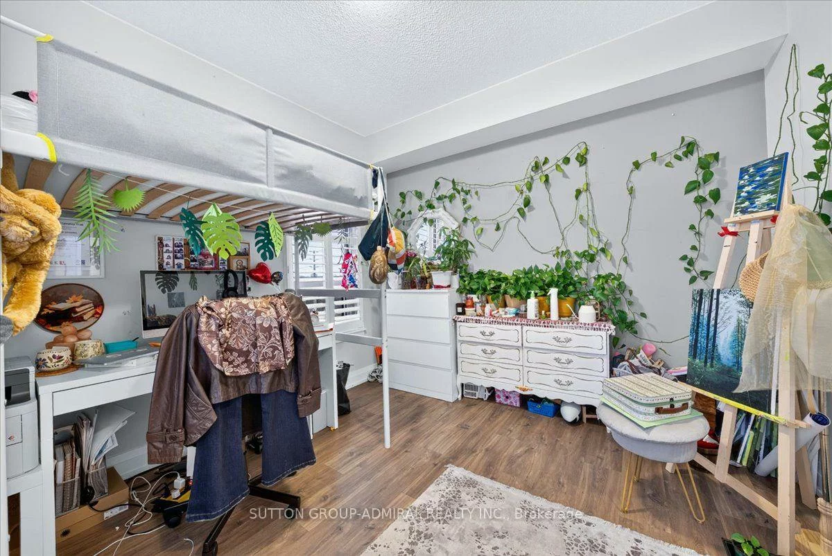 7900, Bathurst, Beverley Glen, Vaughan