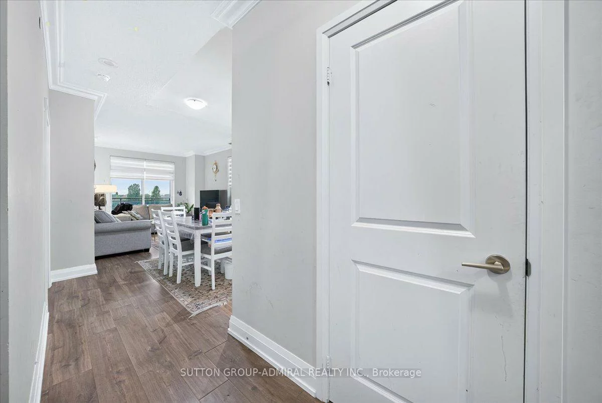 7900, Bathurst, Beverley Glen, Vaughan