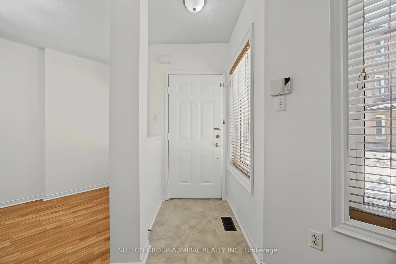 735, New Westminster, Brownridge, Vaughan