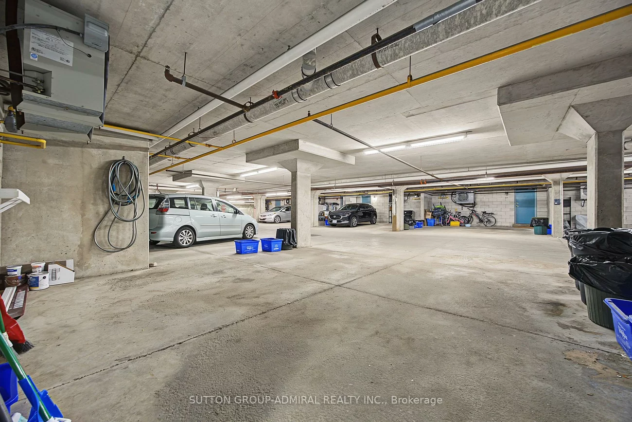 735, New Westminster, Brownridge, Vaughan