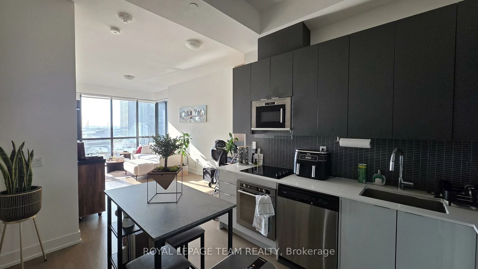 2916, Highway 7, Concord, Vaughan