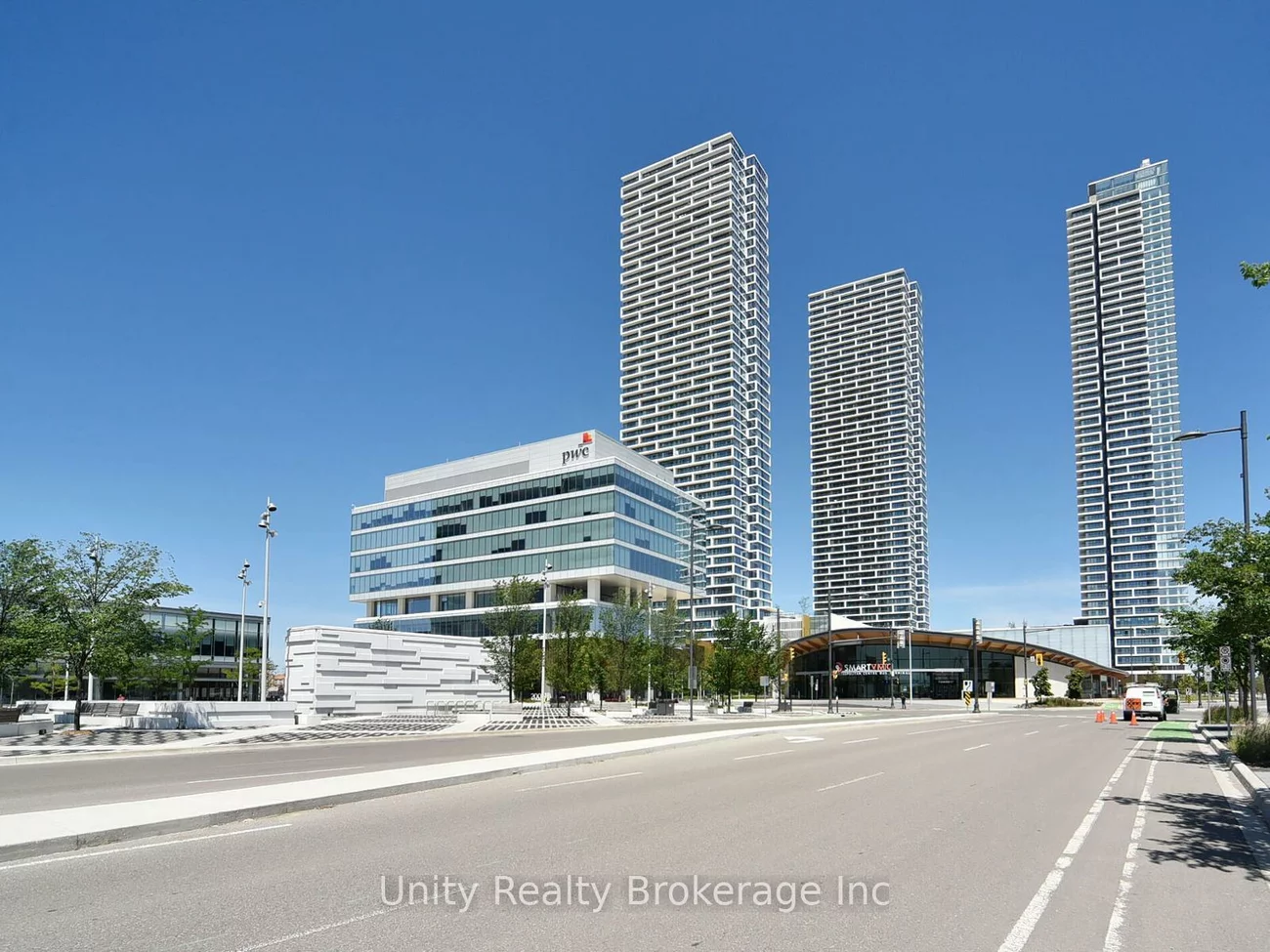1000, Portage, Vaughan Corporate Centre, Vaughan