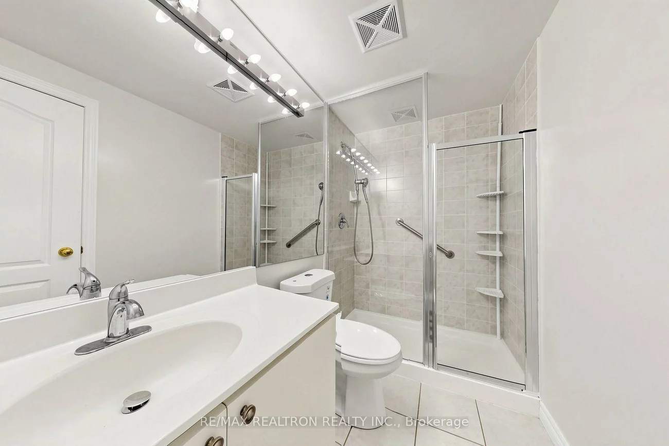100, Promenade, Brownridge, Vaughan