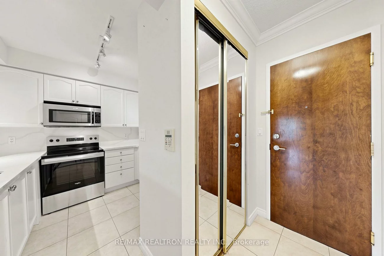 100, Promenade, Brownridge, Vaughan