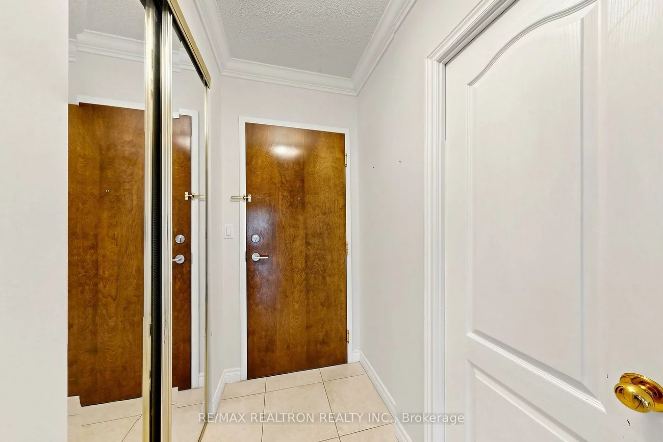 100, Promenade, Brownridge, Vaughan