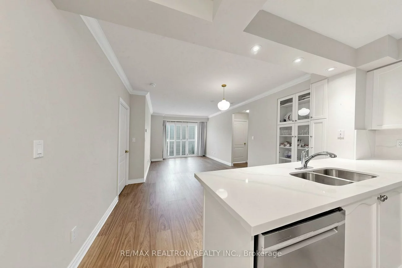 100, Promenade, Brownridge, Vaughan