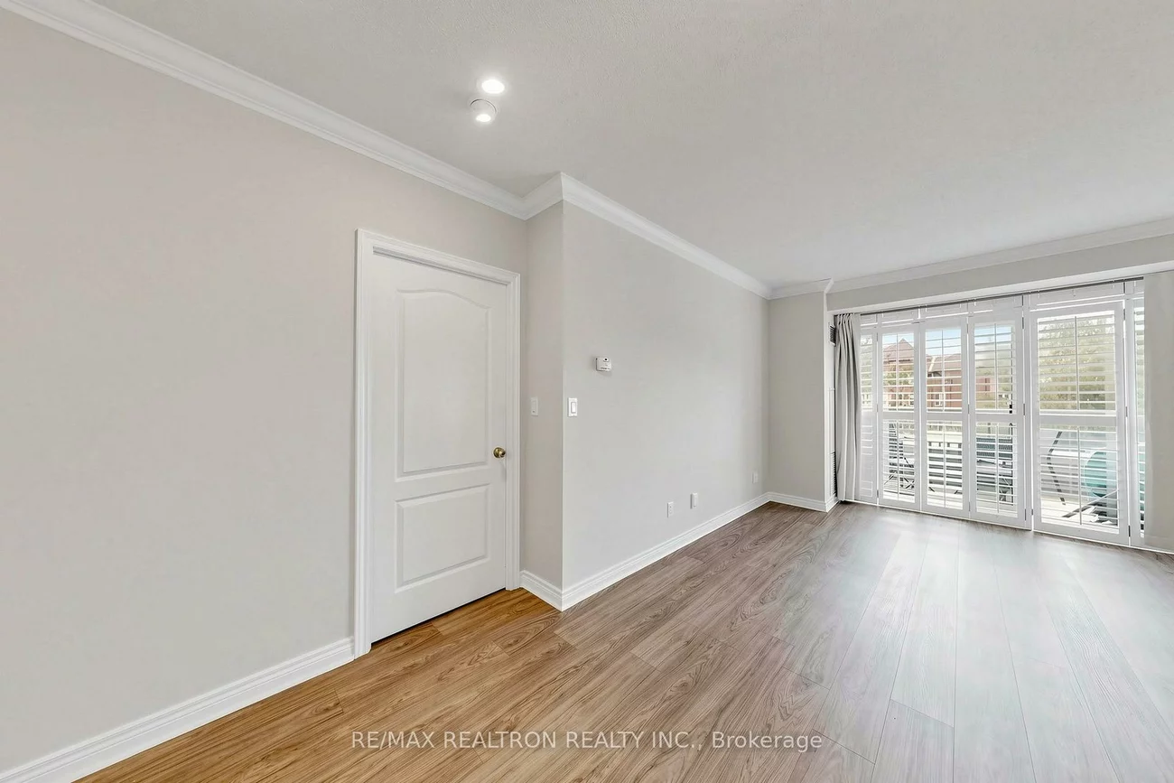 100, Promenade, Brownridge, Vaughan