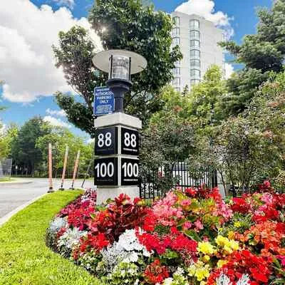 100, Promenade, Brownridge, Vaughan