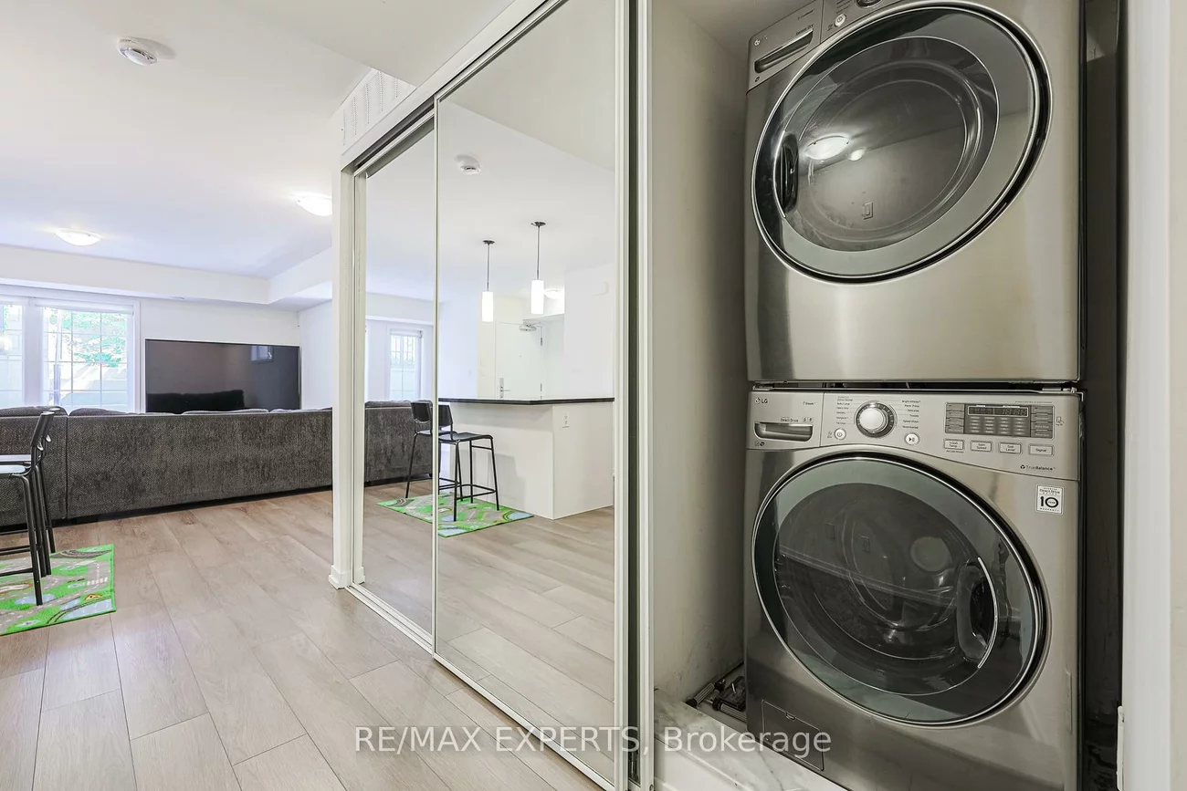 26, Bruce, East Woodbridge, Vaughan