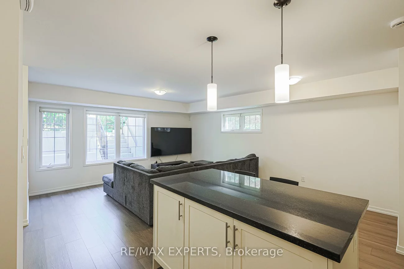 26, Bruce, East Woodbridge, Vaughan
