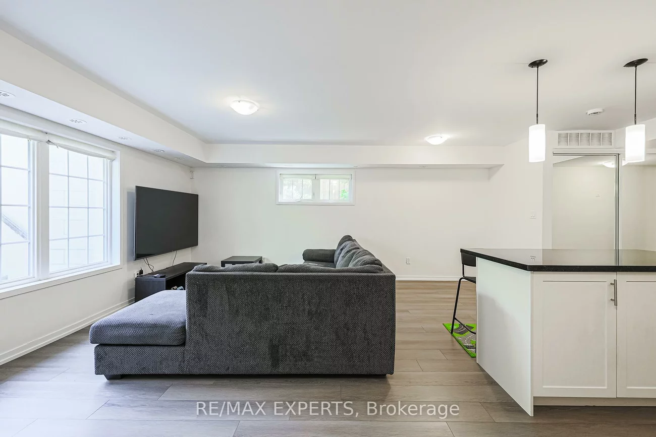 26, Bruce, East Woodbridge, Vaughan