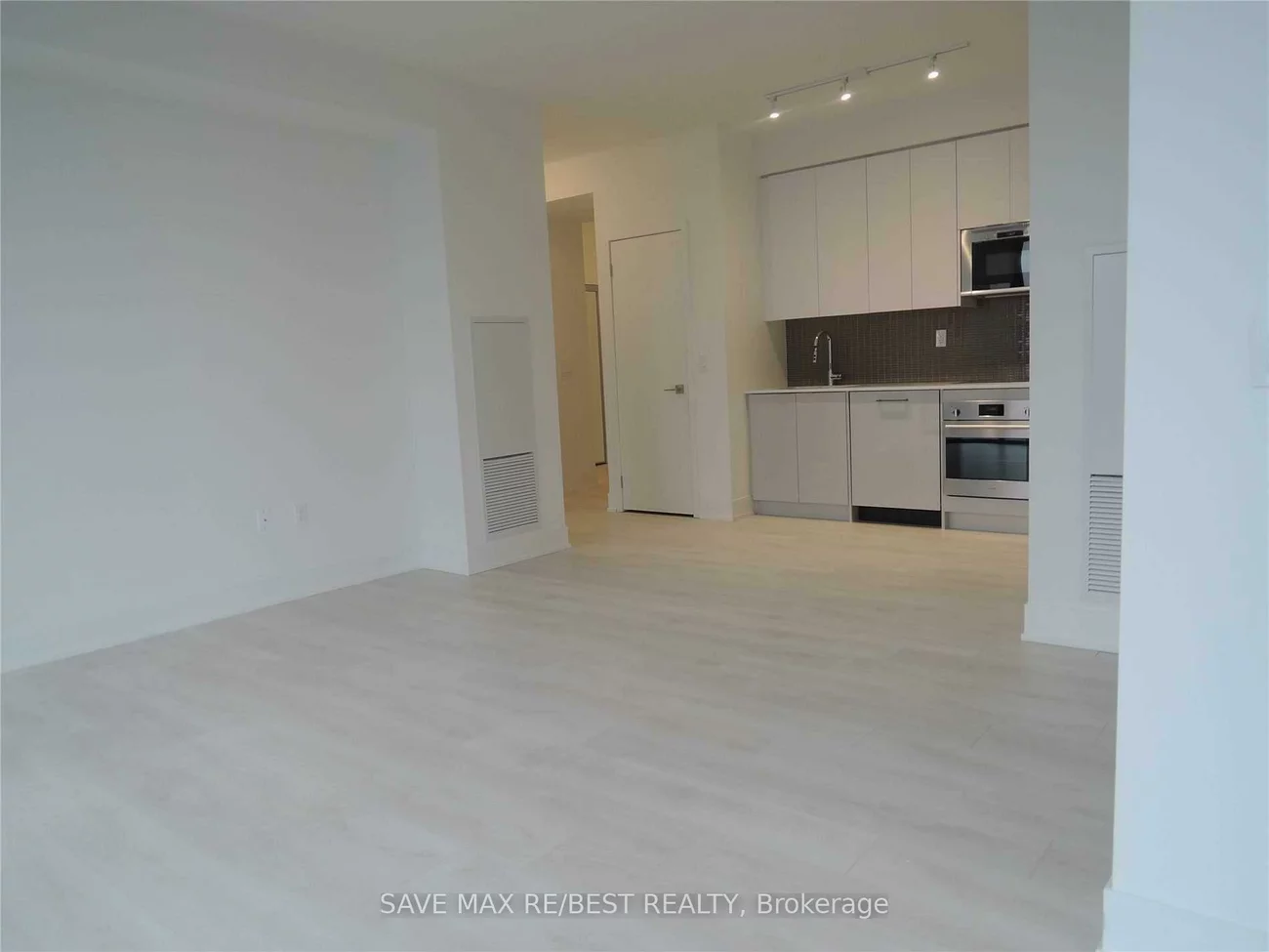 2908, Highway 7, Concord, Vaughan