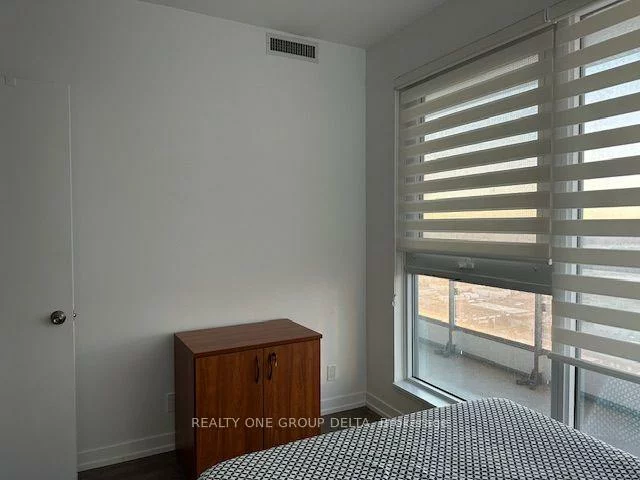898, Portage, Vaughan Corporate Centre, Vaughan
