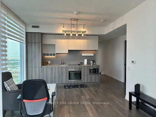 898, Portage, Vaughan Corporate Centre, Vaughan