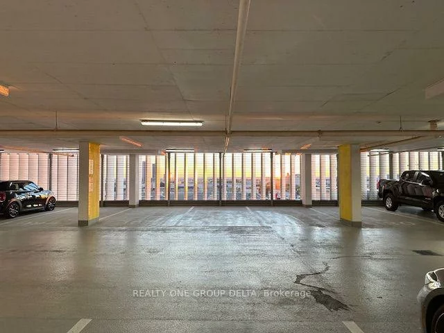 898, Portage, Vaughan Corporate Centre, Vaughan